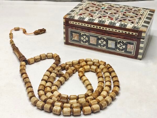 سبحه يسر وردى