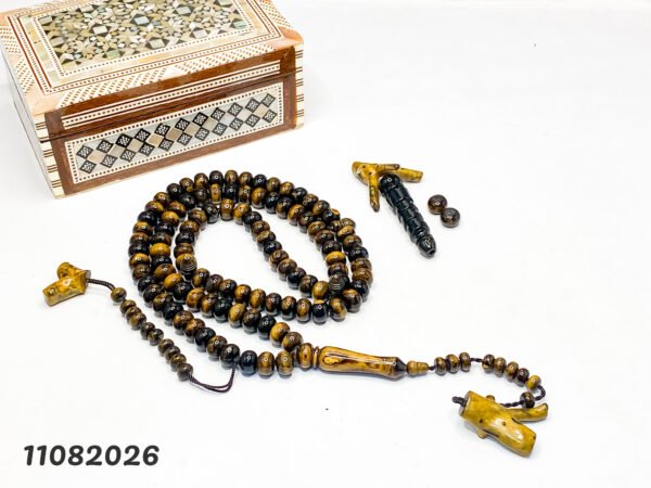 سبحة من نوادر اليسر البني